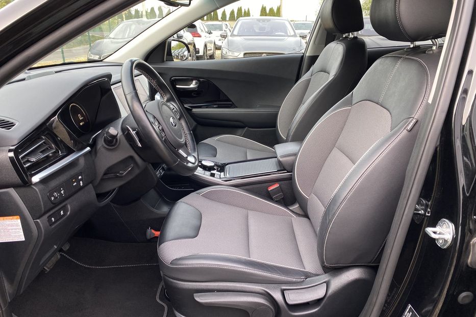 Продам Kia Niro 64кВтКамераПідігрівсидінькерма 2021 года в Львове