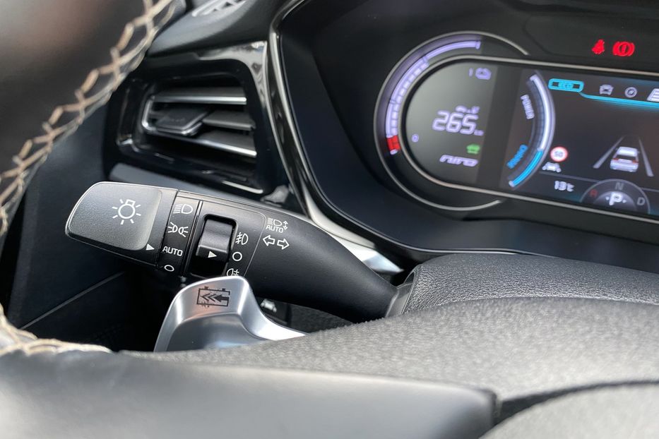 Продам Kia Niro 64кВтКамераПідігрівсидінькерма 2021 года в Львове
