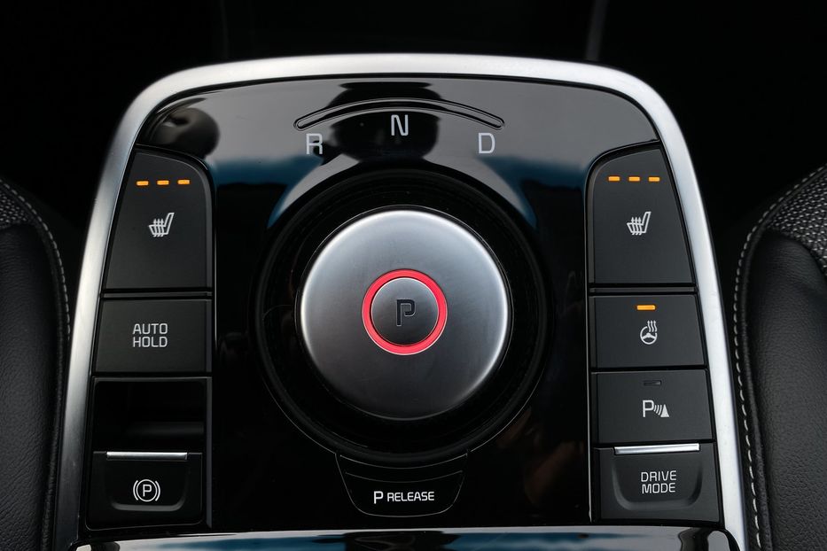 Продам Kia Niro 64кВтКамераПідігрівсидінькерма 2021 года в Львове