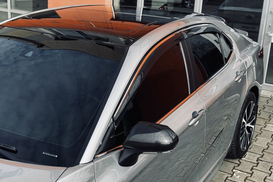 Продам Toyota Camry Hybrid 2018 года в Одессе