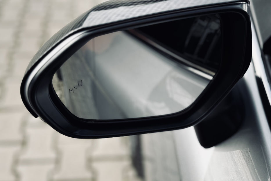 Продам Toyota Camry Hybrid 2018 года в Одессе