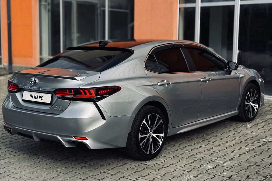 Продам Toyota Camry Hybrid 2018 года в Одессе