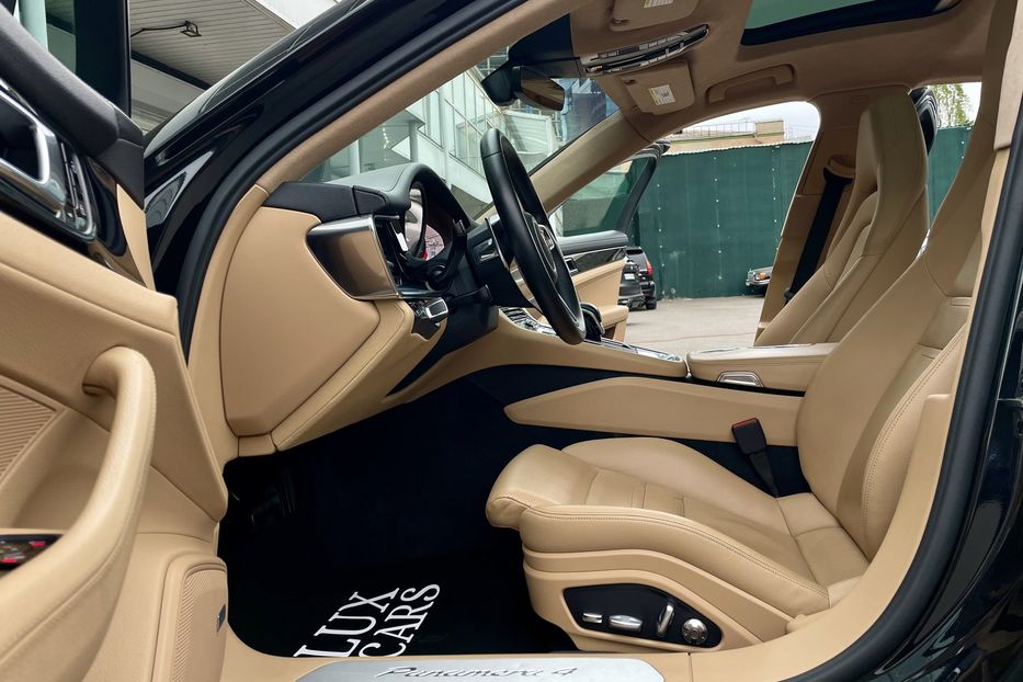 Продам Porsche Panamera 4 2020 года в Киеве