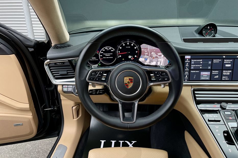 Продам Porsche Panamera 4 2020 года в Киеве