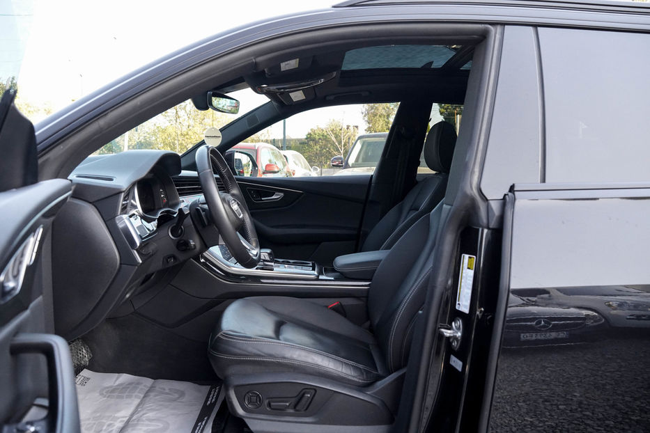 Продам Audi Q8 2018 года в Черновцах