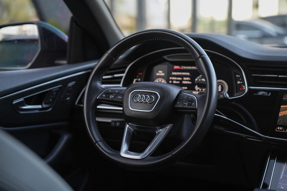 Продам Audi Q8 2018 года в Черновцах