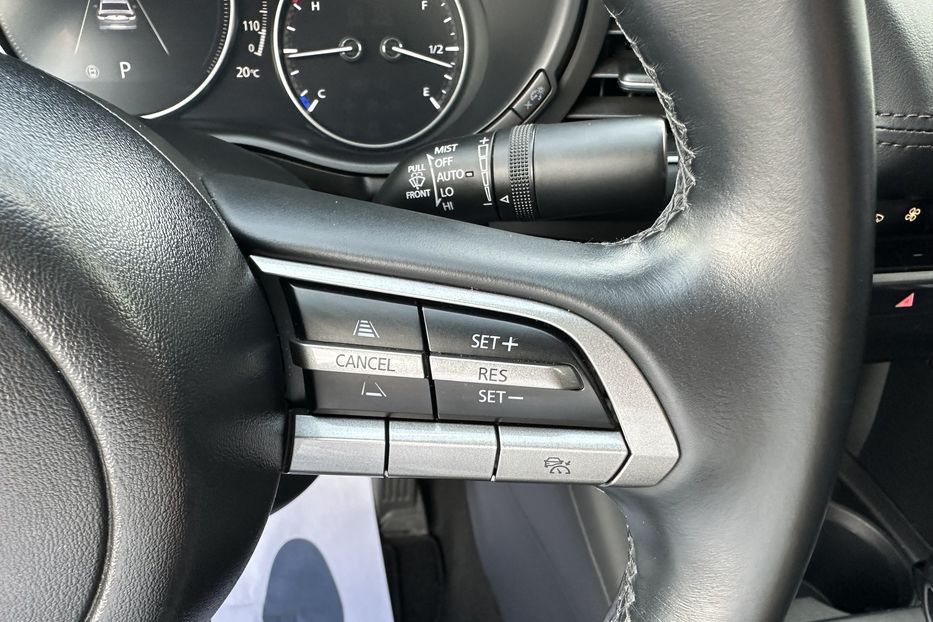 Продам Mazda 3 AWD Premium 2021 года в Киеве