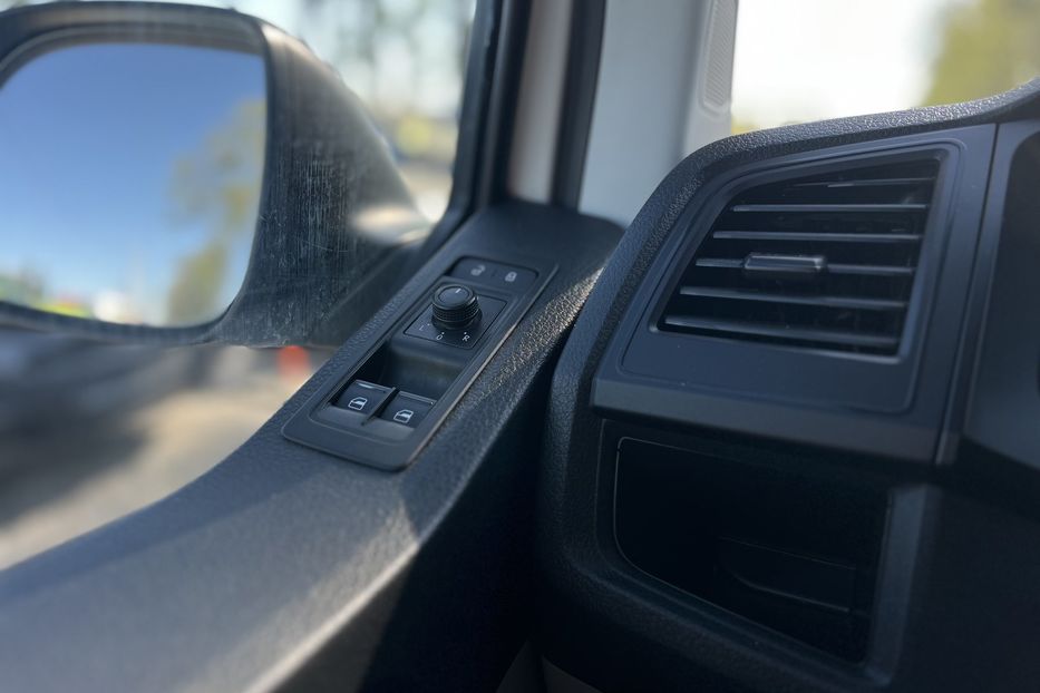 Продам Volkswagen T6 (Transporter) груз (KOMIS) 2017 года в г. Умань, Черкасская область