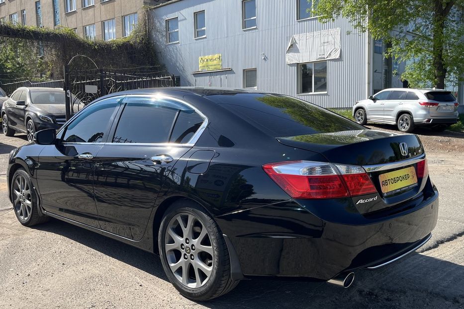 Продам Honda Accord Офіційна 2013 года в Николаеве