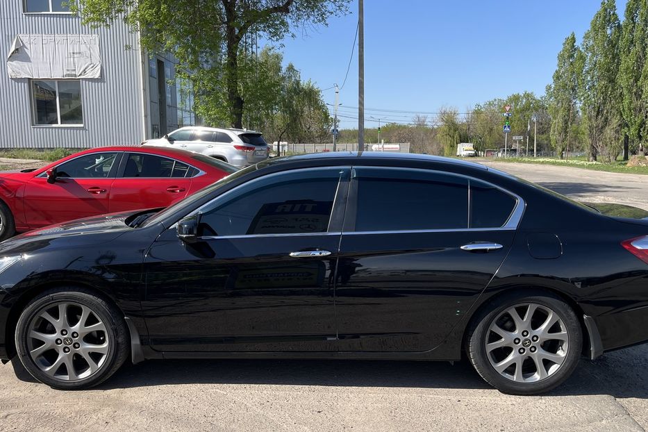 Продам Honda Accord Офіційна 2013 года в Николаеве