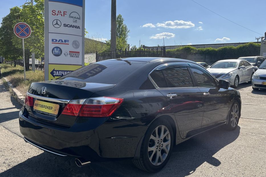 Продам Honda Accord Офіційна 2013 года в Николаеве