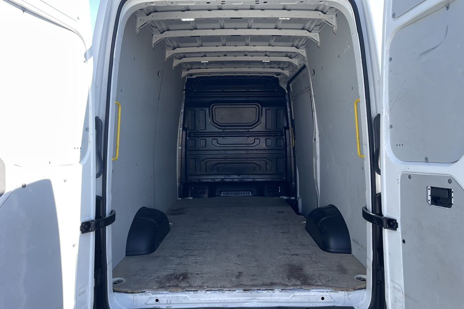 Продам Volkswagen Crafter груз. 35.5 Квт H2L2 2020 года в Львове