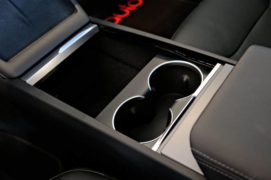 Продам Tesla Model 3 Dual Motor Long Range 2025 года в Одессе