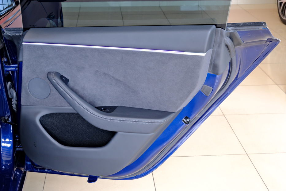 Продам Tesla Model 3 Dual Motor Long Range 2025 года в Одессе