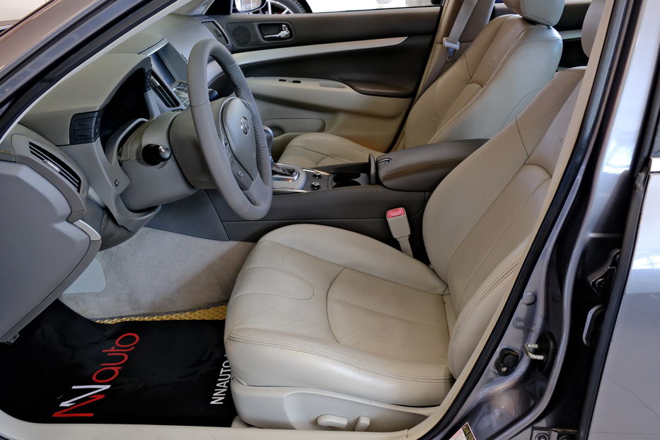 Продам Infiniti G25 2012 года в Одессе