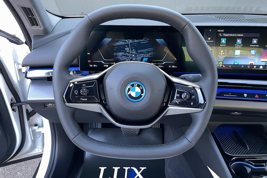 Продам BMW 540 i5 eDrive 40 2024 года в Киеве