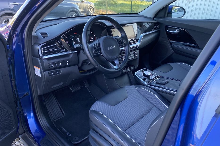 Продам Kia Niro 64кВт ТепловийПдгрвкермасидінь 2021 года в Львове