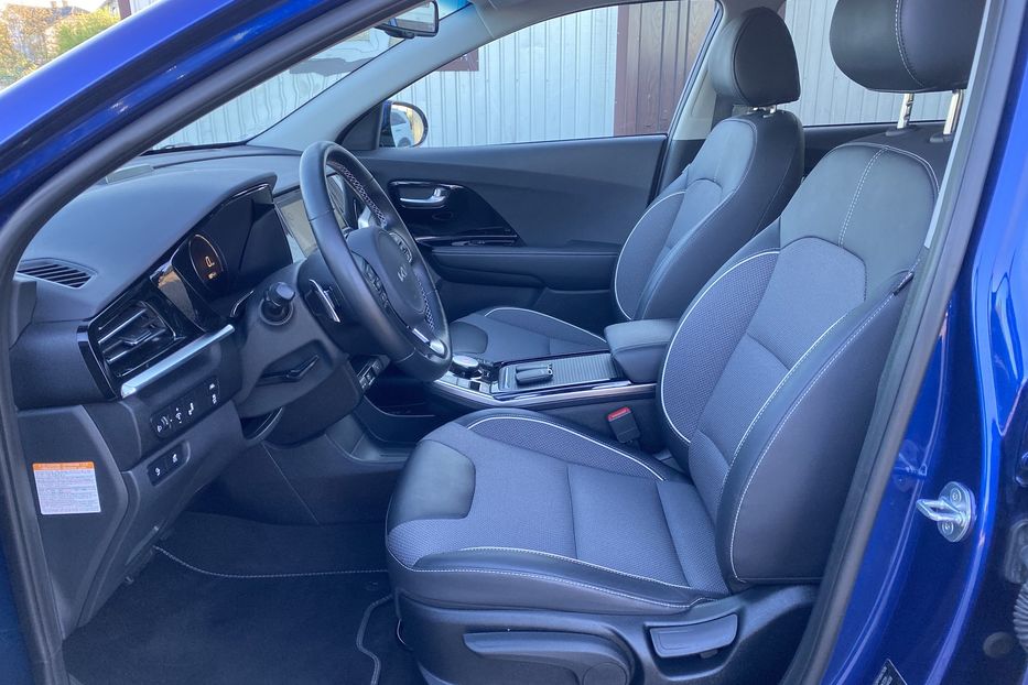 Продам Kia Niro 64кВт ТепловийПдгрвкермасидінь 2021 года в Львове