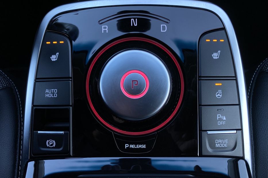 Продам Kia Niro 64кВт ТепловийПдгрвкермасидінь 2021 года в Львове