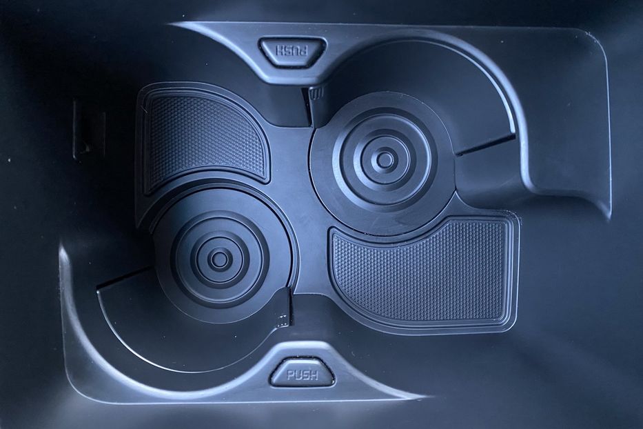 Продам Kia Niro 64кВт ТепловийПдгрвкермасидінь 2021 года в Львове