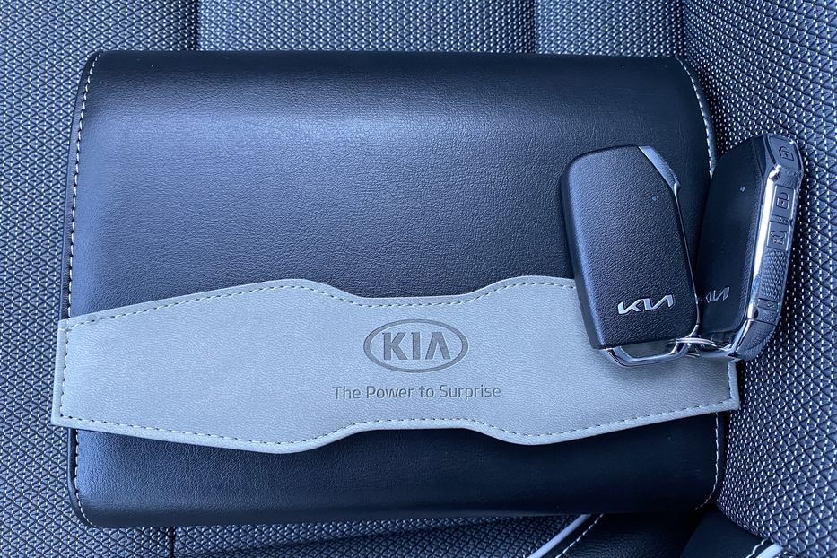 Продам Kia Niro 64кВт ТепловийПдгрвкермасидінь 2021 года в Львове