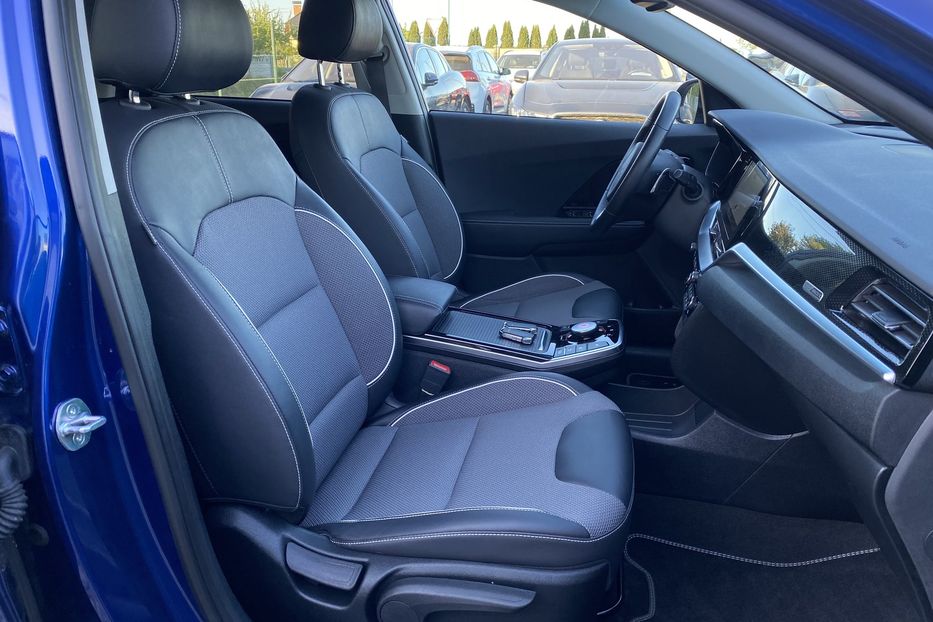 Продам Kia Niro 64кВт ТепловийПдгрвкермасидінь 2021 года в Львове