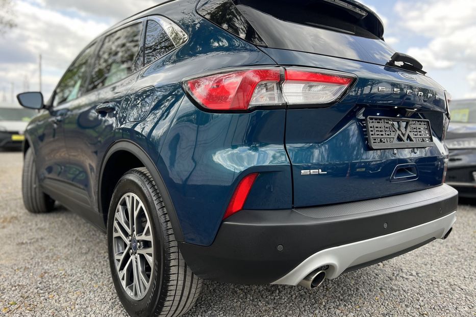 Продам Ford Escape SEL 4x4 (KOMIS) 2020 года в г. Умань, Черкасская область