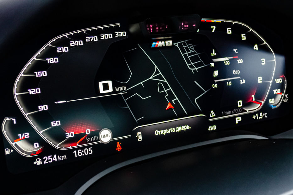 Продам BMW M5 M8 GranCoupe Competition 2019 года в Киеве