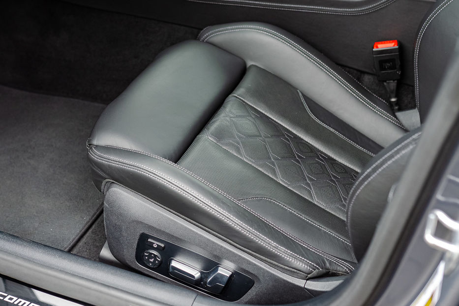 Продам BMW M5 M8 GranCoupe Competition 2019 года в Киеве