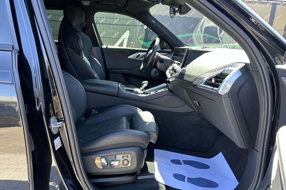 Продам BMW X M Xdrive 2023 года в Киеве