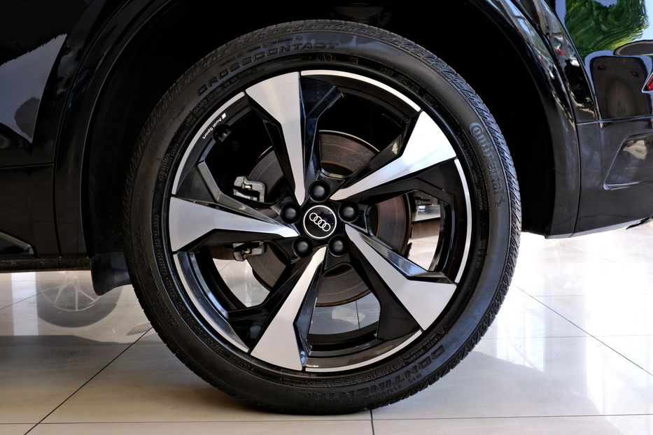 Продам Audi Q5 2022 года в Одессе