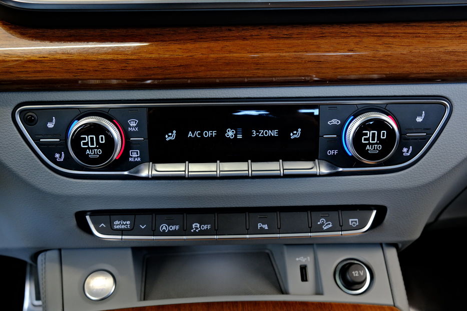 Продам Audi Q5 2022 года в Одессе
