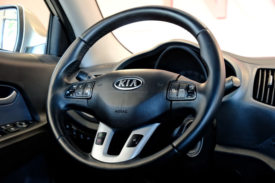 Продам Kia Sportage 2012 года в Одессе