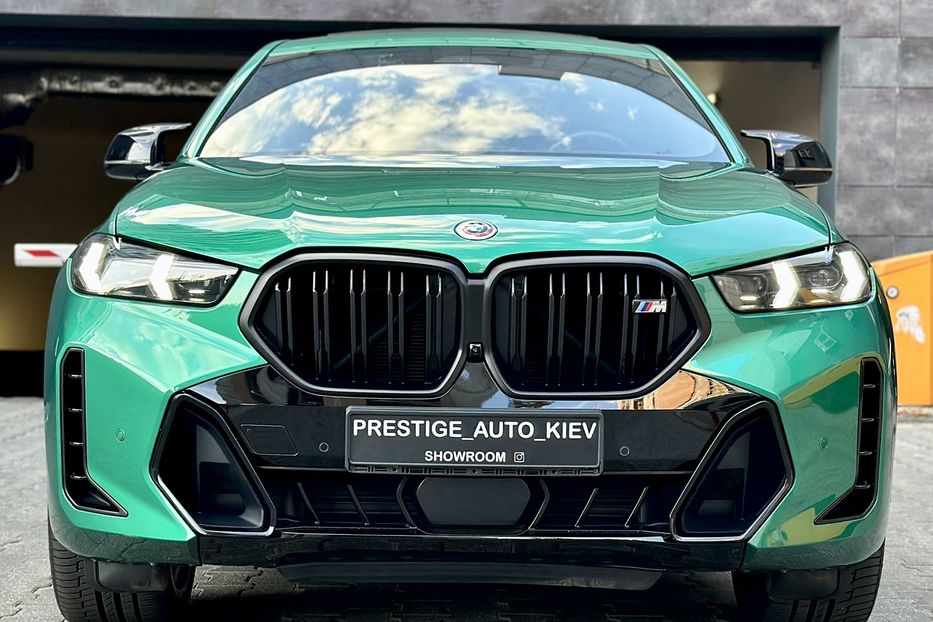 Продам BMW X6 M60i 2023 года в Киеве