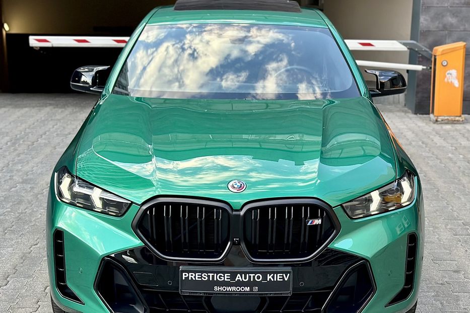 Продам BMW X6 M60i 2023 года в Киеве