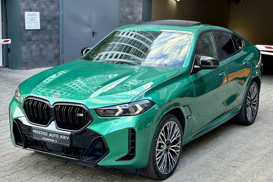 Продам BMW X6 M60i 2023 года в Киеве