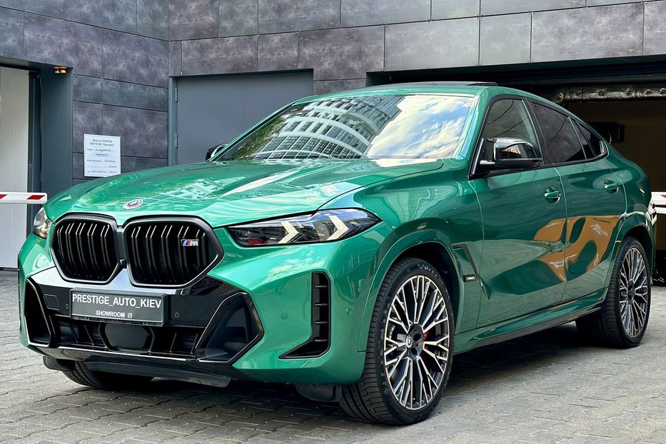 Продам BMW X6 M60i 2023 года в Киеве