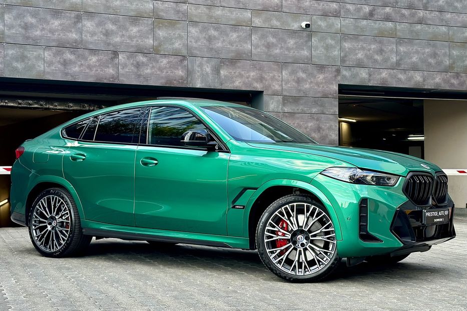 Продам BMW X6 M60i 2023 года в Киеве