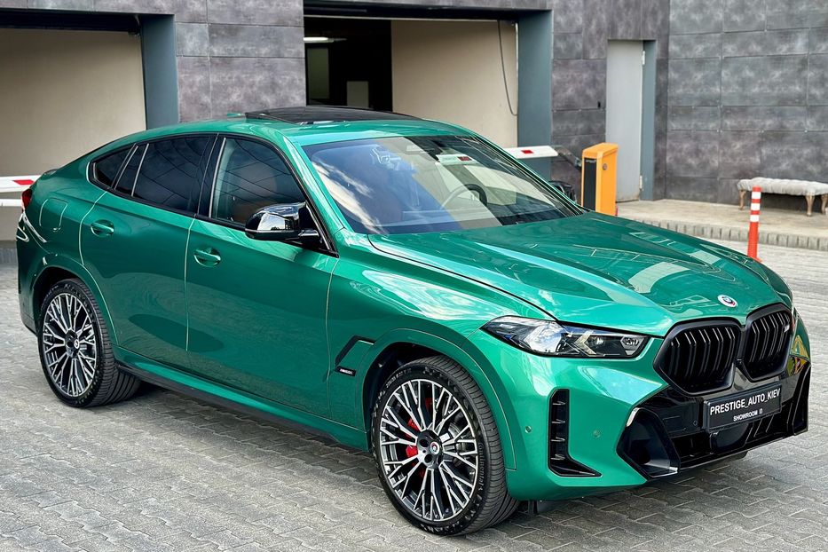 Продам BMW X6 M60i 2023 года в Киеве