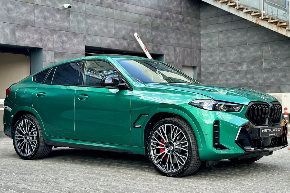 Продам BMW X6 M60i 2023 года в Киеве