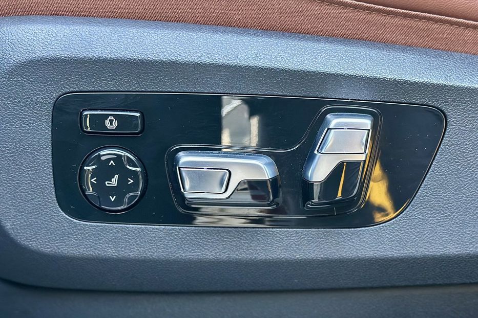 Продам BMW X6 M60i 2023 года в Киеве