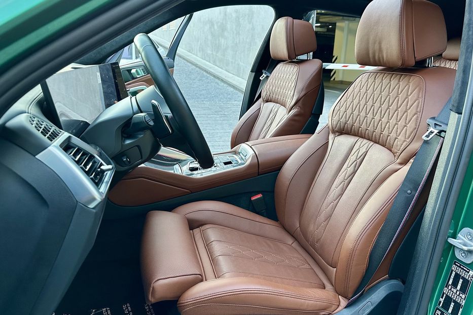 Продам BMW X6 M60i 2023 года в Киеве