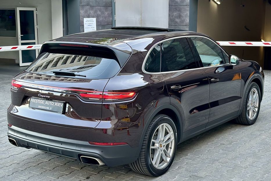 Продам Porsche Cayenne 2018 года в Киеве