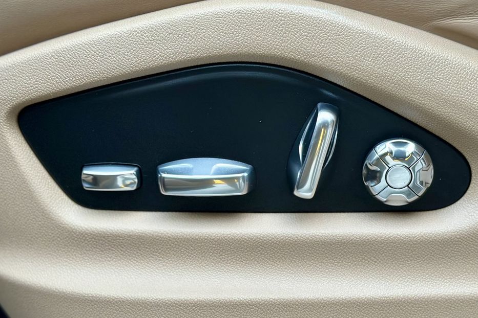 Продам Porsche Cayenne 2018 года в Киеве