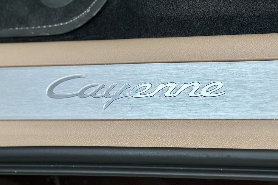 Продам Porsche Cayenne 2018 года в Киеве