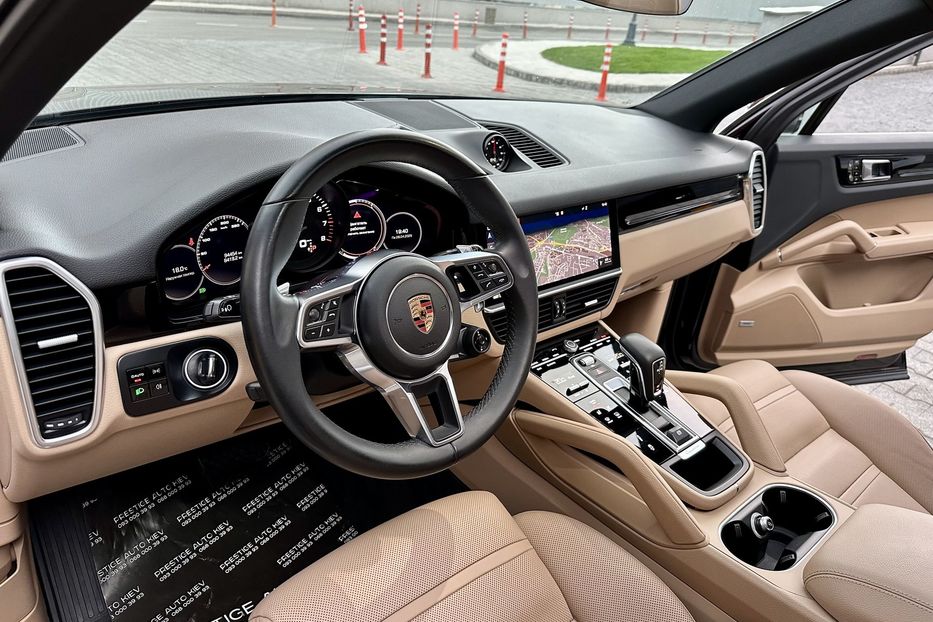 Продам Porsche Cayenne 2018 года в Киеве