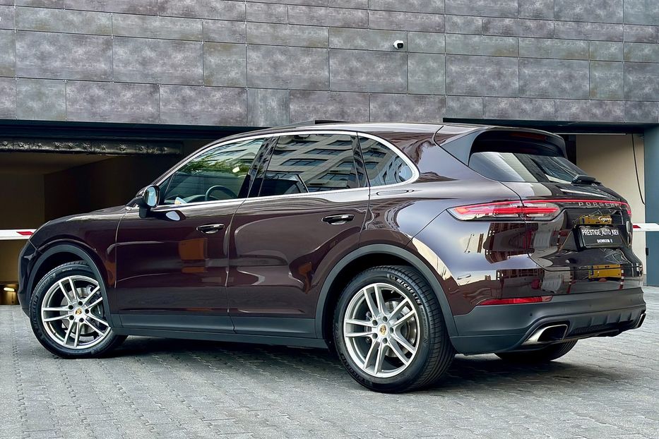 Продам Porsche Cayenne 2018 года в Киеве
