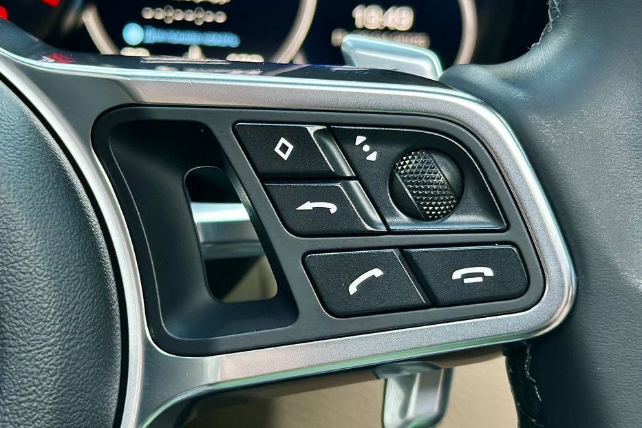 Продам Porsche Cayenne 2018 года в Киеве