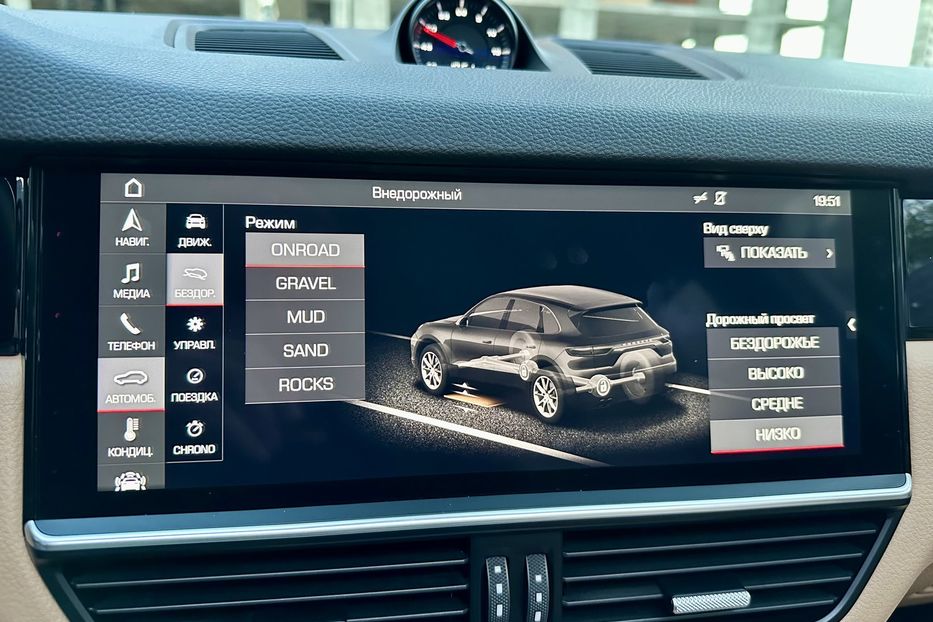 Продам Porsche Cayenne 2018 года в Киеве