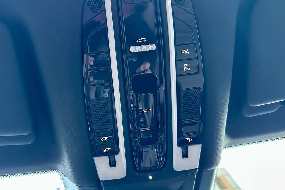 Продам Porsche Cayenne 2018 года в Киеве
